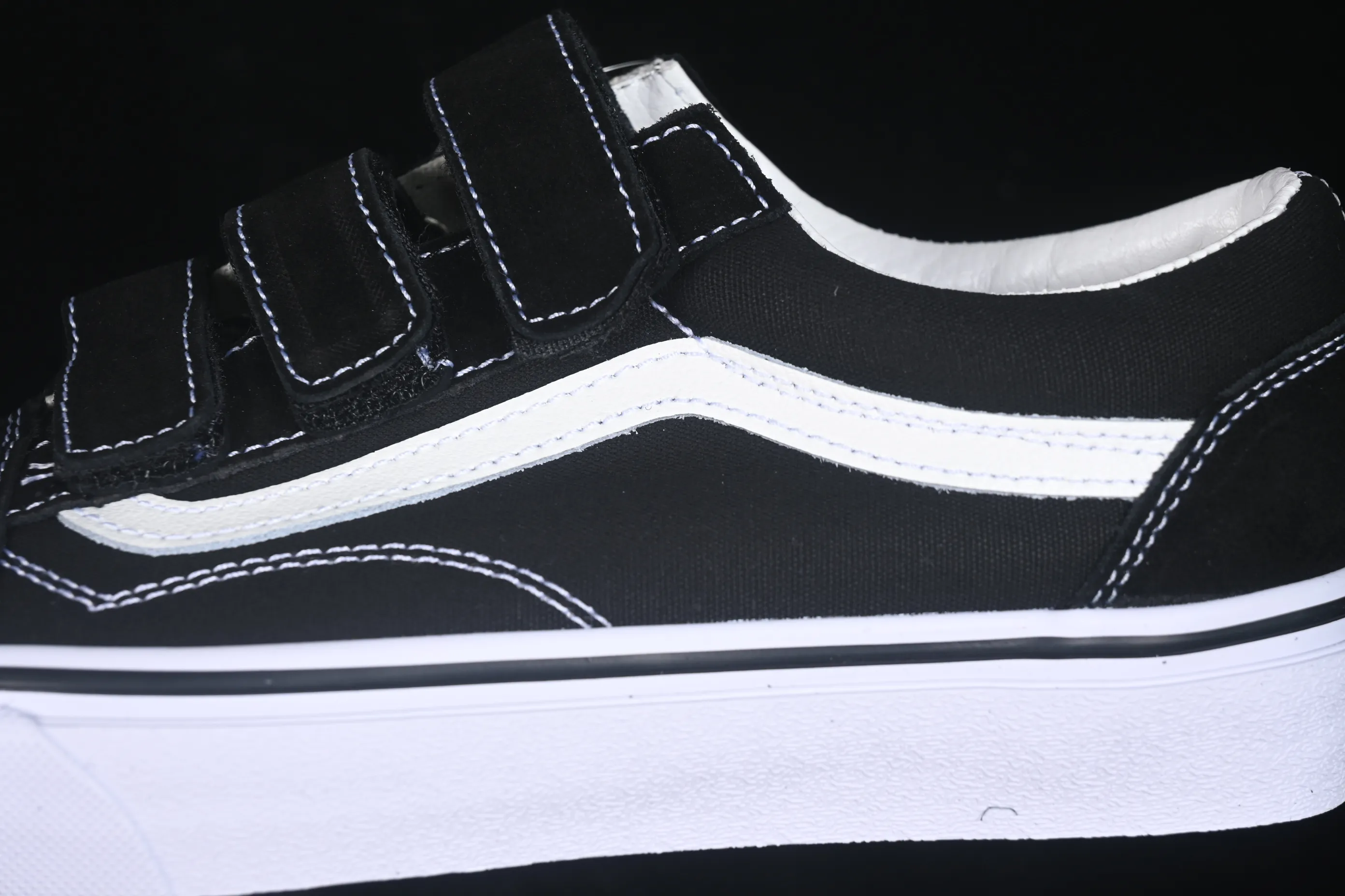 All categories Vans Vans series Vans Low Vans low top Vans Old Skool Vans Velcro low-top casual skateboard shoes VN0A3D29OIU